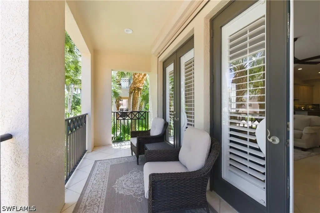 2859 Tiburon Boulevard E Naples FL 34109