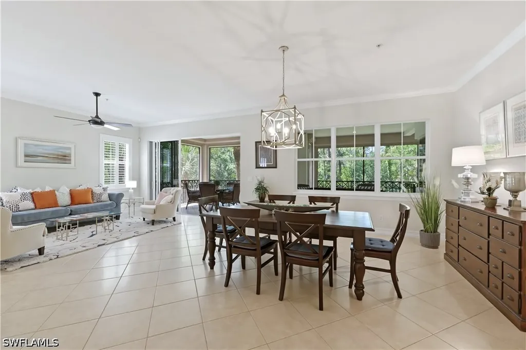 2859 Tiburon Boulevard E Naples FL 34109