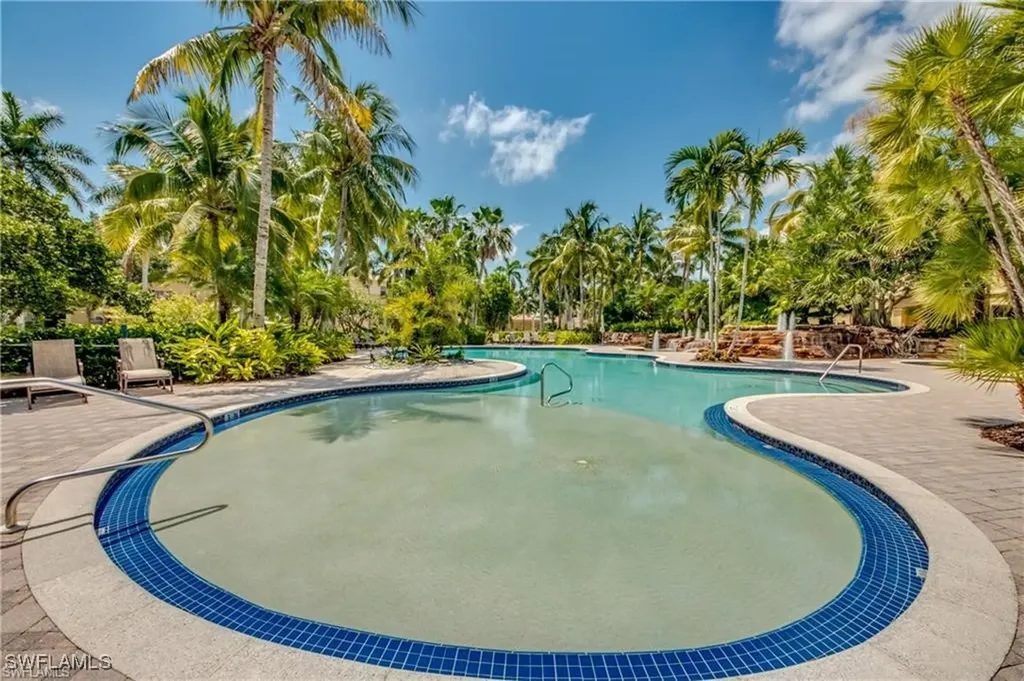 2859 Tiburon Boulevard E Naples FL 34109