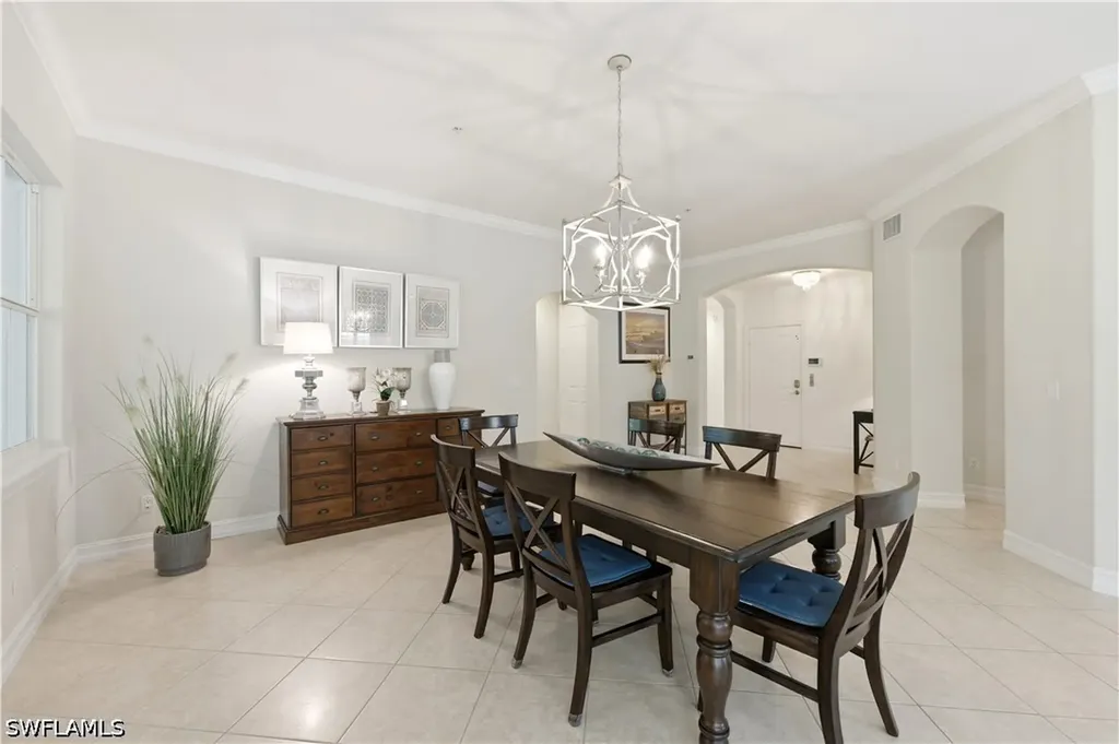 2859 Tiburon Boulevard E Naples FL 34109