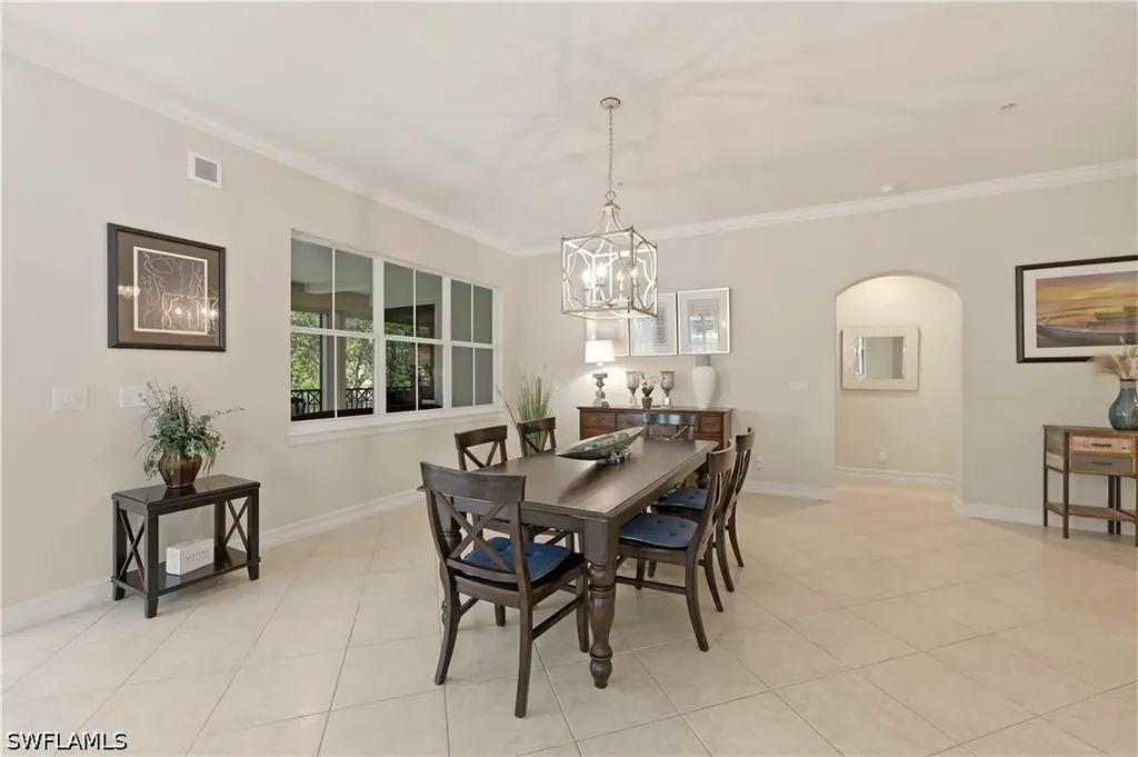 2859 Tiburon Boulevard E Naples FL 34109
