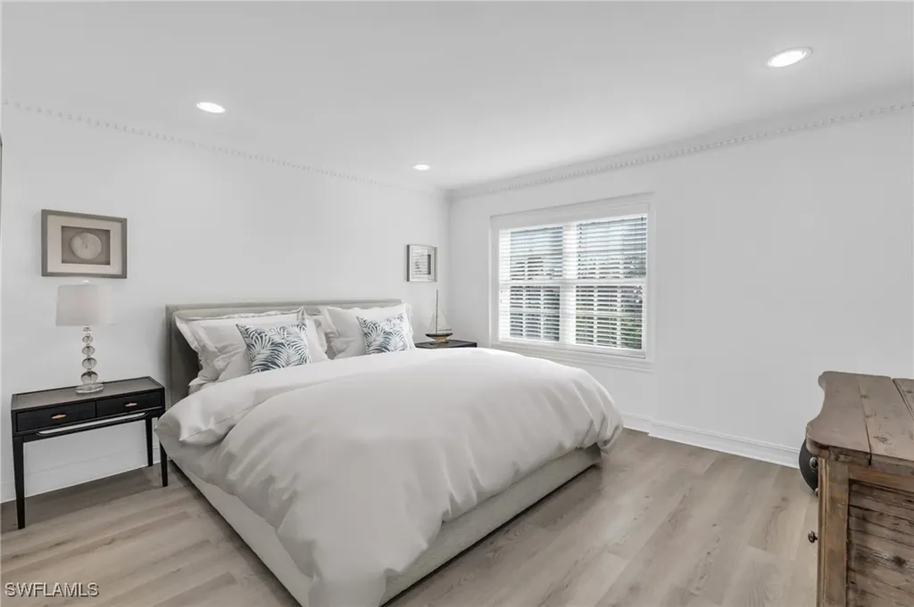 271 Broad Avenue S Naples FL 34102