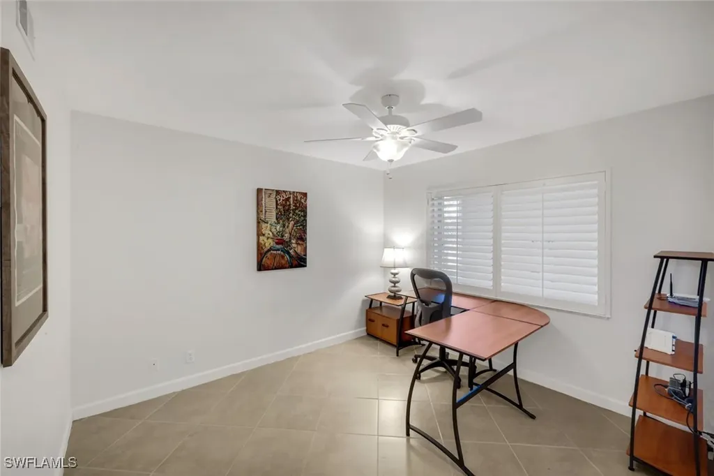 2462 Hidden Lake Drive Naples FL 34112