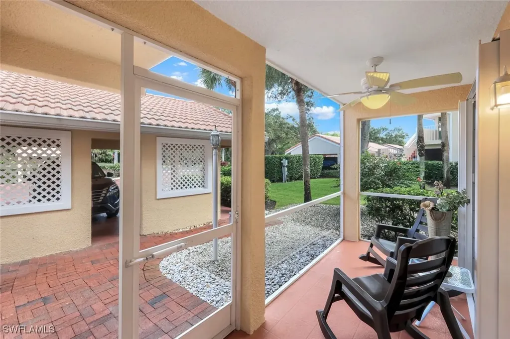 2462 Hidden Lake Drive Naples FL 34112