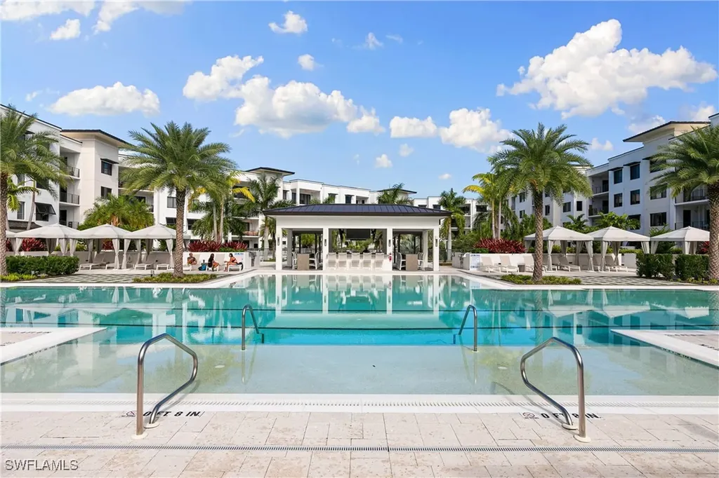 1115 Central Avenue Naples FL 34102