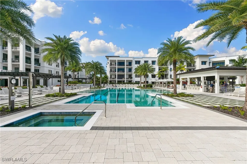 1115 Central Avenue Naples FL 34102