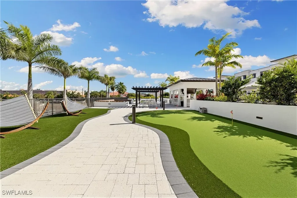 1115 Central Avenue Naples FL 34102