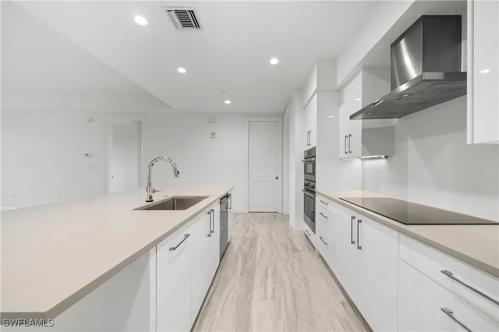 1115 Central Avenue Naples FL 34102