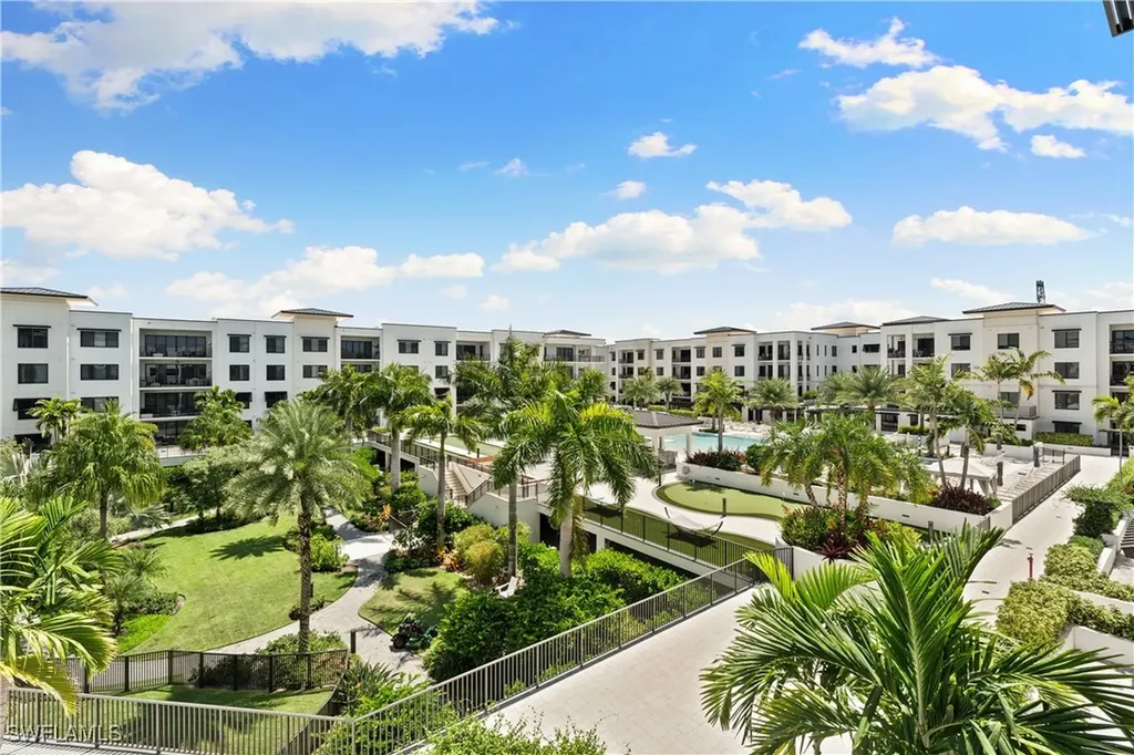 1115 Central Avenue Naples FL 34102