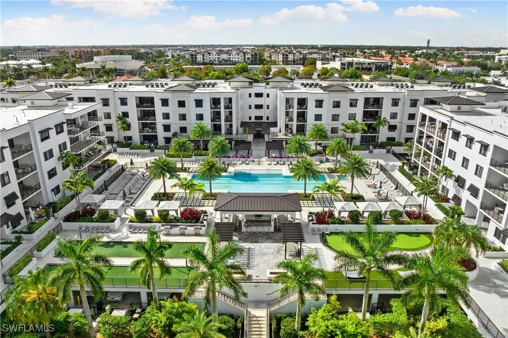 1115 Central Avenue Naples FL 34102
