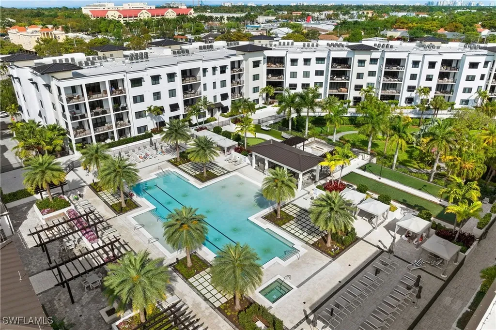 1115 Central Avenue Naples FL 34102