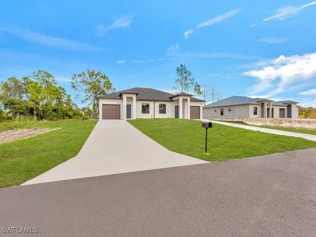 2212/2214 Wilson Road Lehigh Acres FL 33973