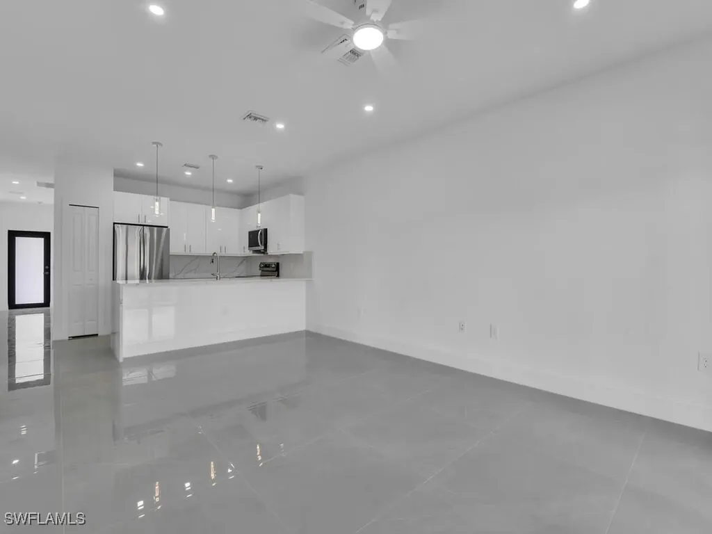 4450/4452 24th Street SW Lehigh Acres FL 33973