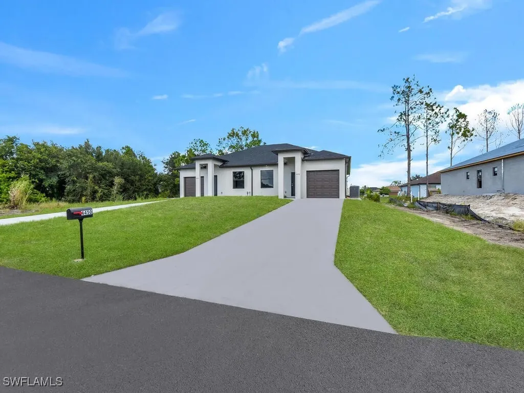 4450/4452 24th Street SW Lehigh Acres FL 33973