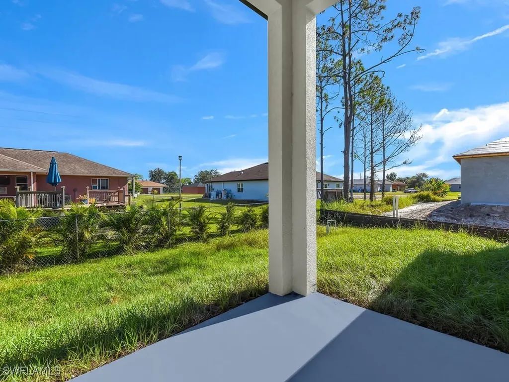 4450/4452 24th Street SW Lehigh Acres FL 33973