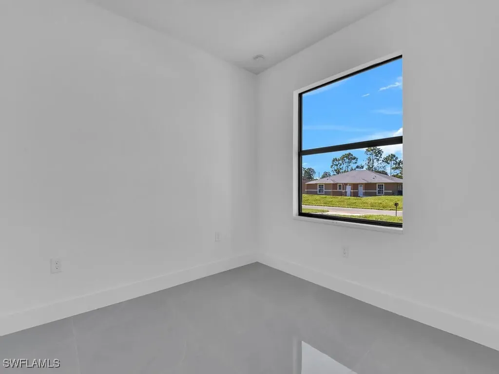4450/4452 24th Street SW Lehigh Acres FL 33973