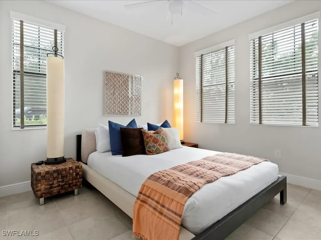 15102 Palmer Lake Circle Naples FL 34109