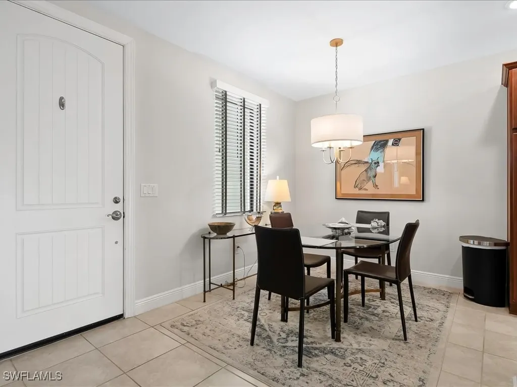 15102 Palmer Lake Circle Naples FL 34109
