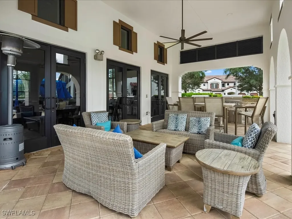 15102 Palmer Lake Circle Naples FL 34109