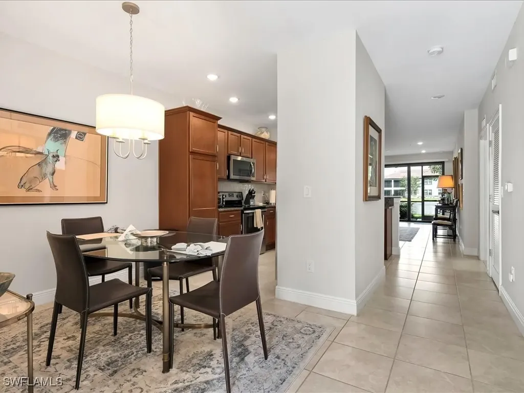 15102 Palmer Lake Circle Naples FL 34109