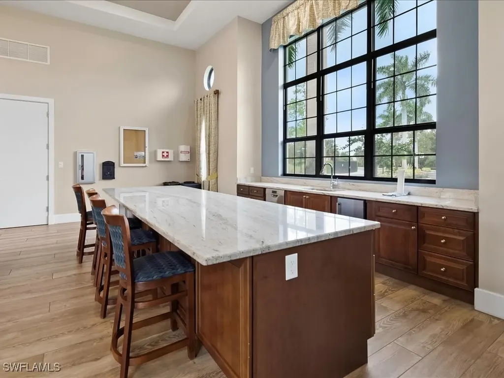 15102 Palmer Lake Circle Naples FL 34109