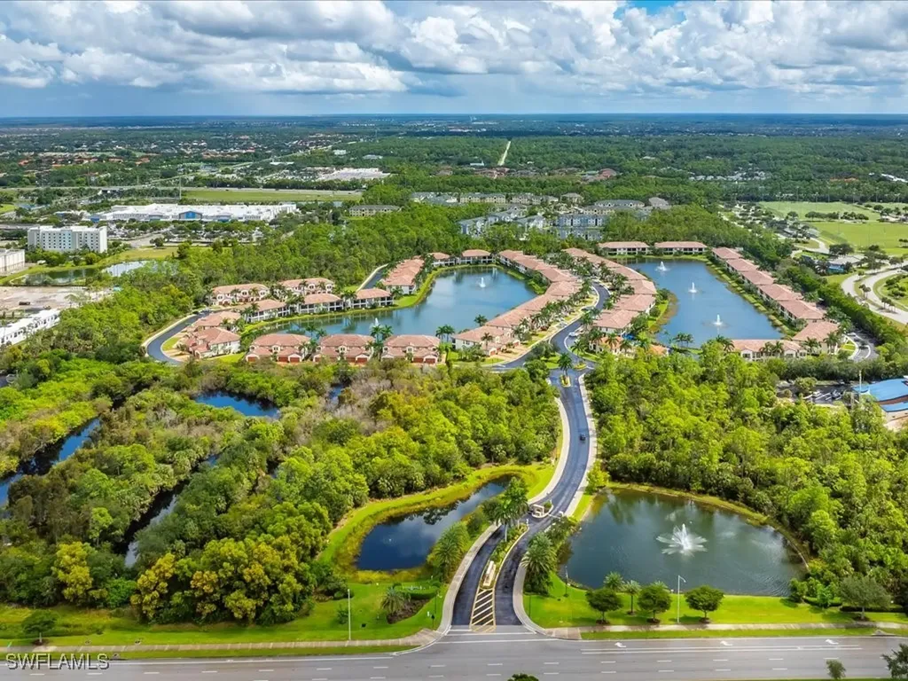 15102 Palmer Lake Circle Naples FL 34109