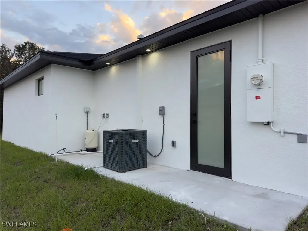 4011 SW 33rd Street Lehigh Acres FL 33976