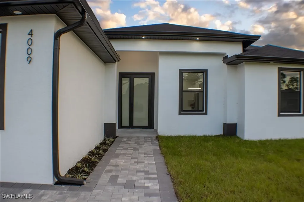 4009 33rd Street SW Lehigh Acres FL 33976