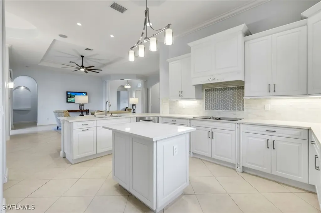 5799 Hammock Isle Drive Naples FL 34119