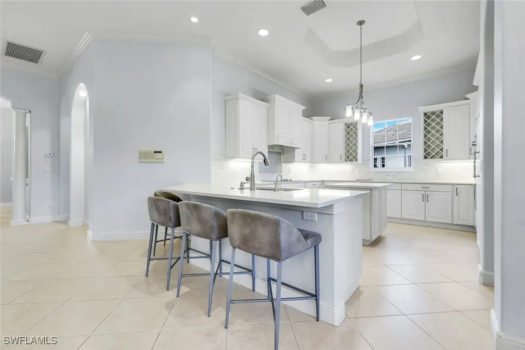 5799 Hammock Isle Drive Naples FL 34119