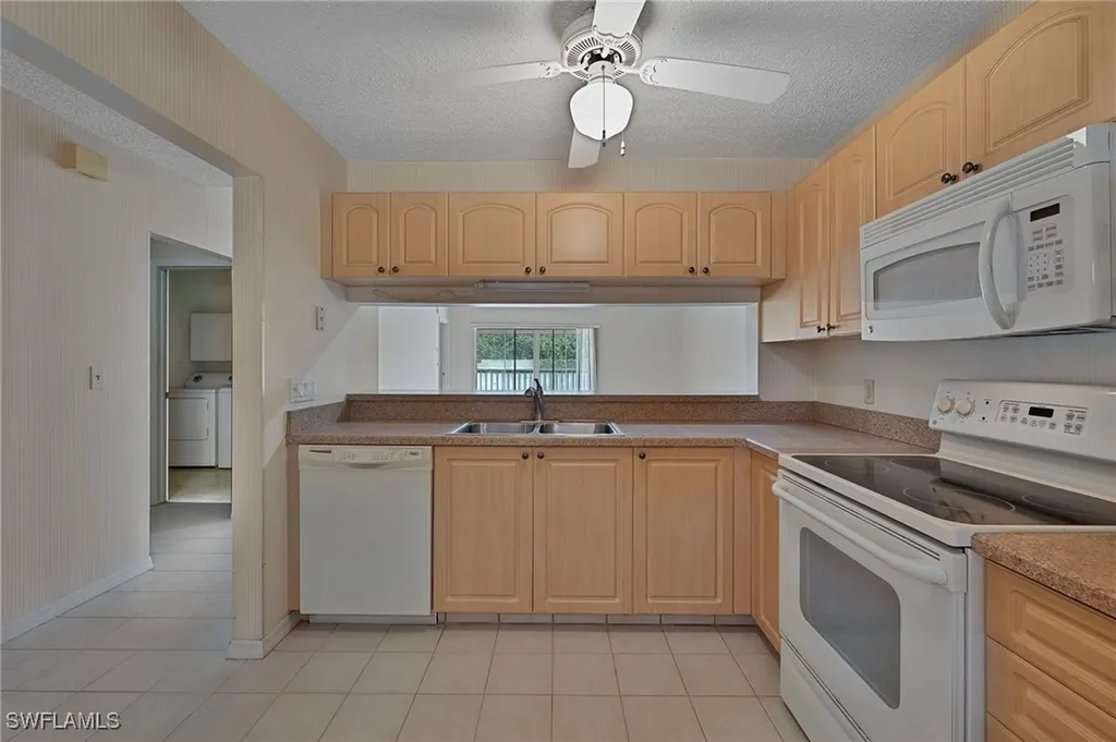 3001 Sandpiper Bay Circle Naples FL 34112