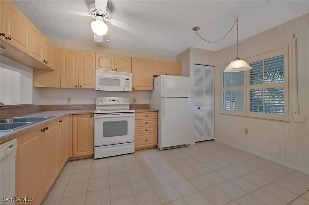 3001 Sandpiper Bay Circle Naples FL 34112