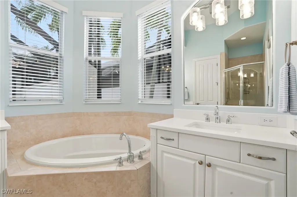 7840 Valencia Court Naples FL 34113