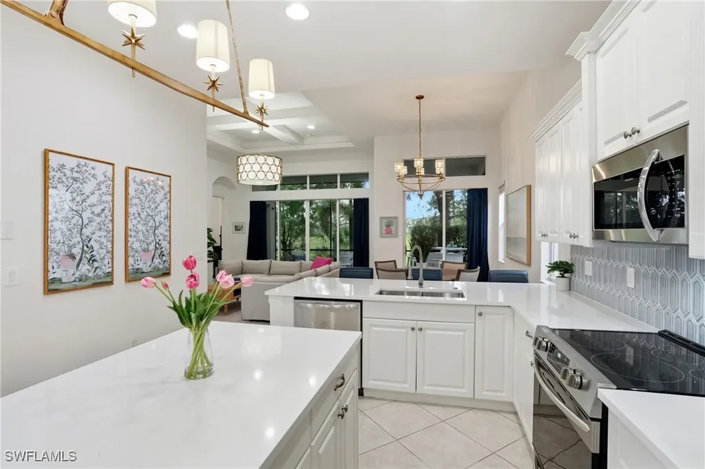 7840 Valencia Court Naples FL 34113