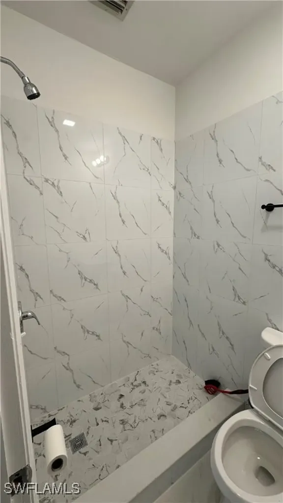 2167 Della Drive Naples FL 34117