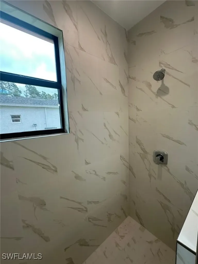 2167 Della Drive Naples FL 34117