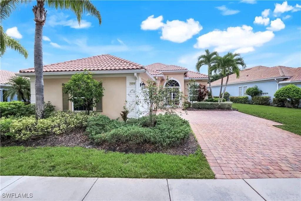 15395 Trevally Way Bonita Springs FL 34135