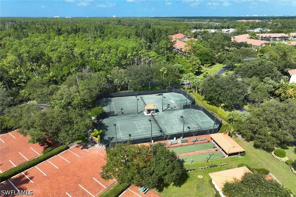 2405 Hidden Lake Drive Naples FL 34112