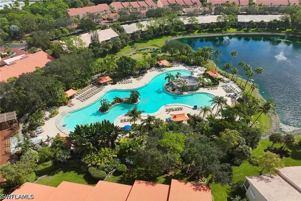 2405 Hidden Lake Drive Naples FL 34112