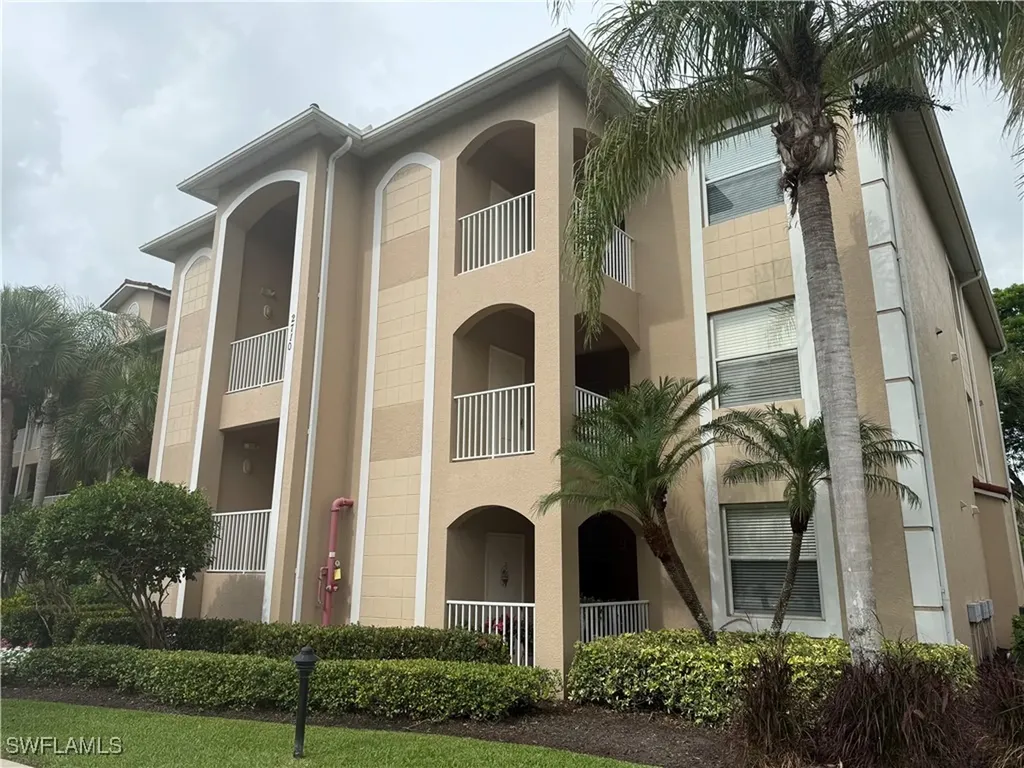 Naples FL, 2700 Cypress Trace Circle, Unit 3136