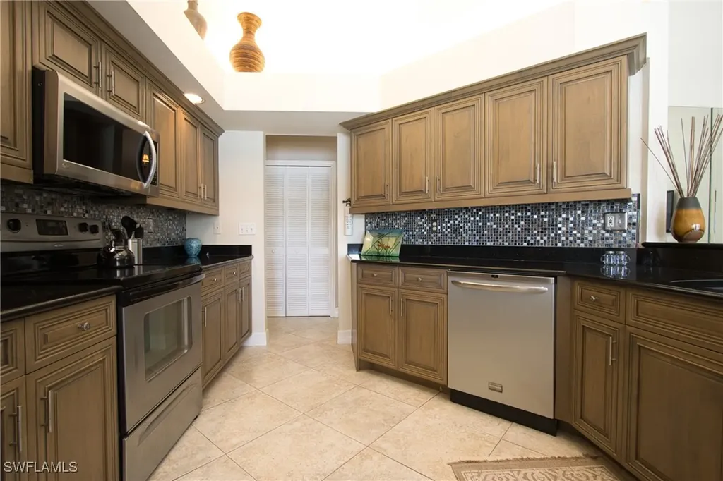 242 Belville Boulevard Naples FL 34104