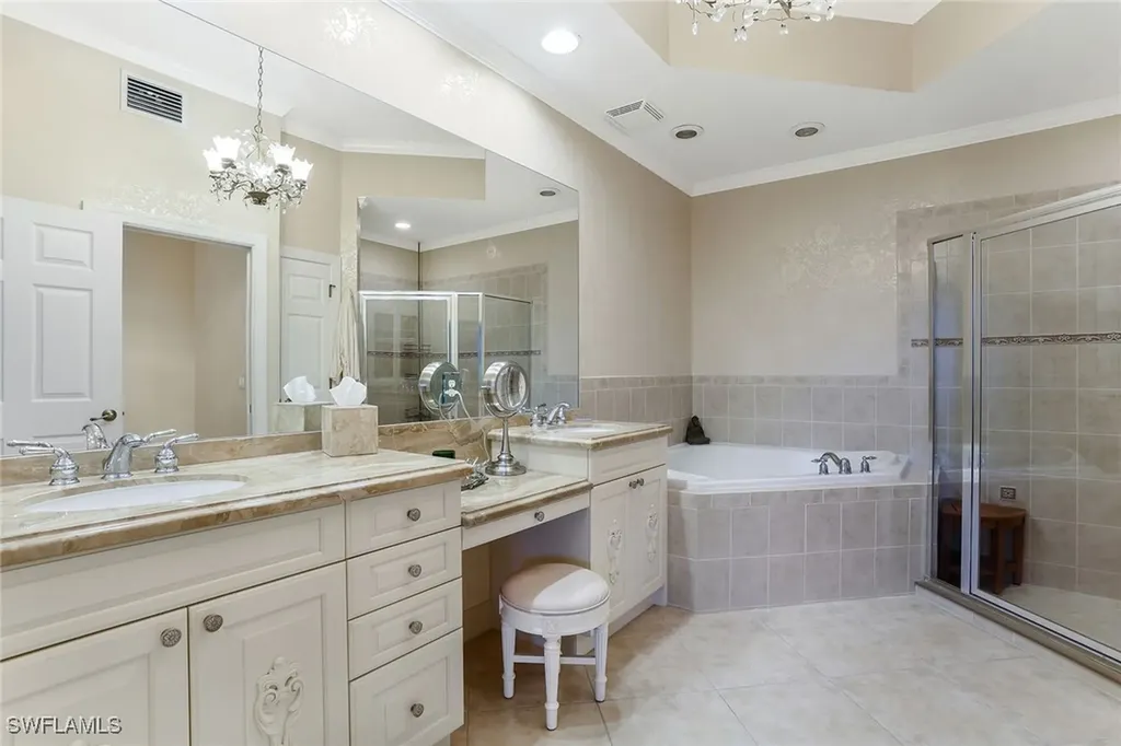 8023 Players Cove Drive Naples FL 34113