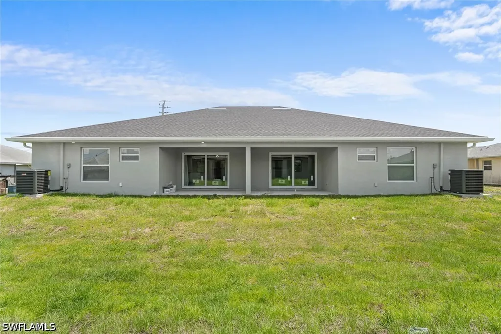 736/738 Gilbert Avenue S Lehigh Acres FL 33973