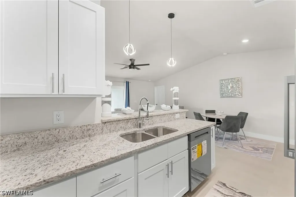 736/738 Gilbert Avenue S Lehigh Acres FL 33973