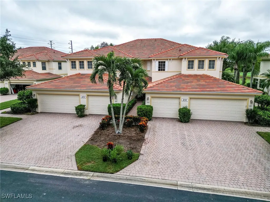 3010 Meandering Way Fort Myers FL 33905