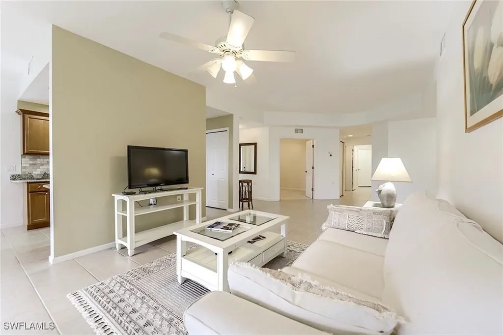 3010 Meandering Way Fort Myers FL 33905