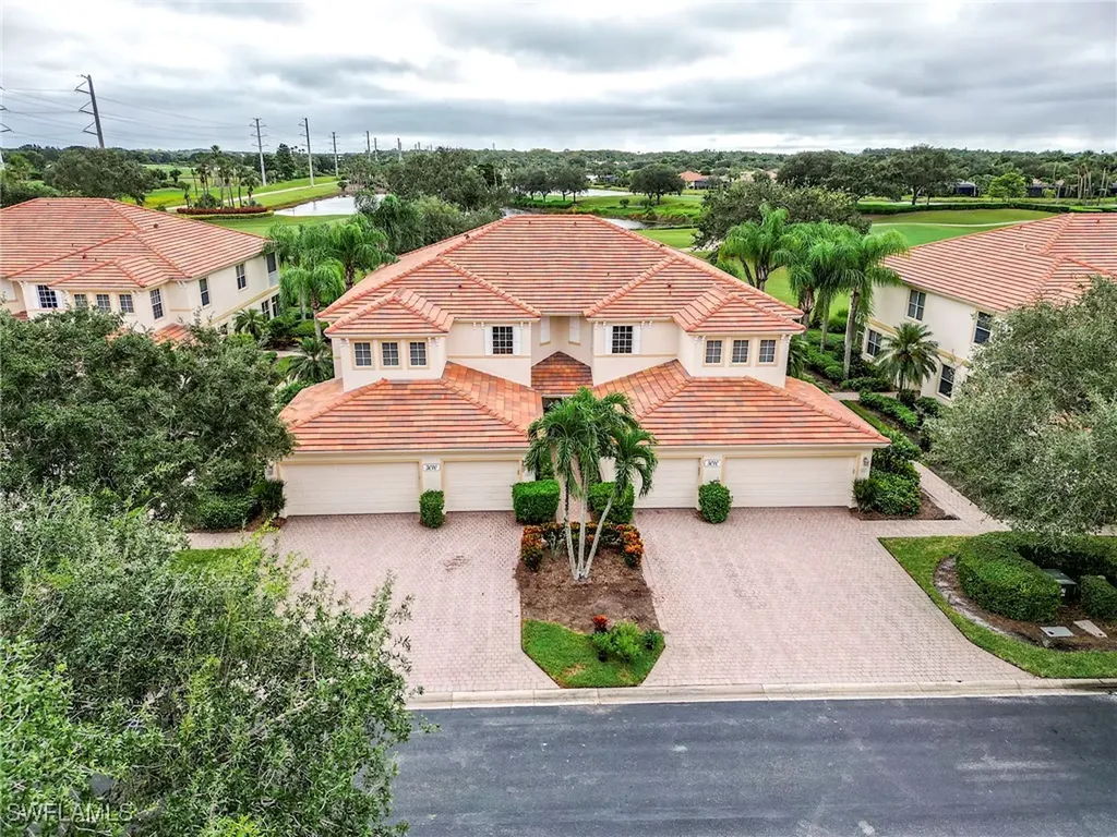 3010 Meandering Way Fort Myers FL 33905