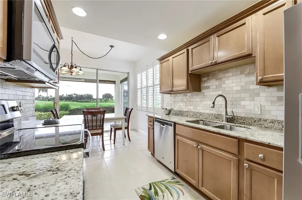 3010 Meandering Way Fort Myers FL 33905