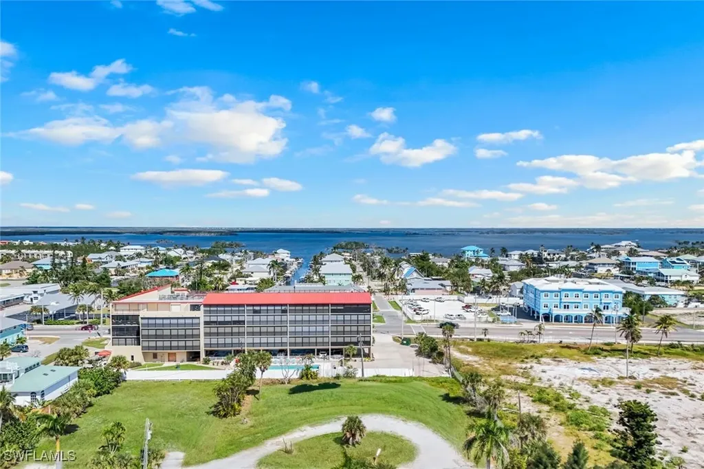 6145 Court Street Fort Myers Beach FL 33931