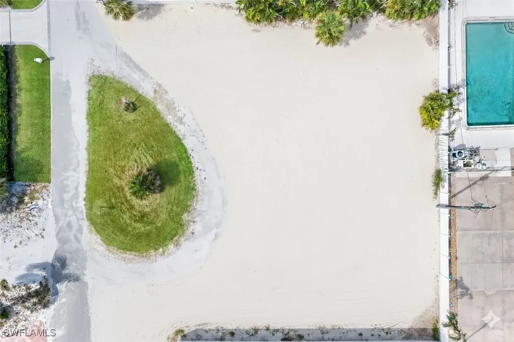 6145 Court Street Fort Myers Beach FL 33931